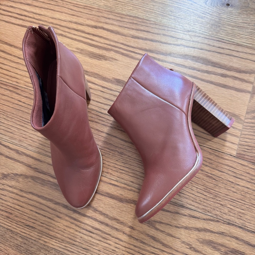 Ted Baker London size 36 Lorca 2 Ankle Boots cognac leather & metallic accents